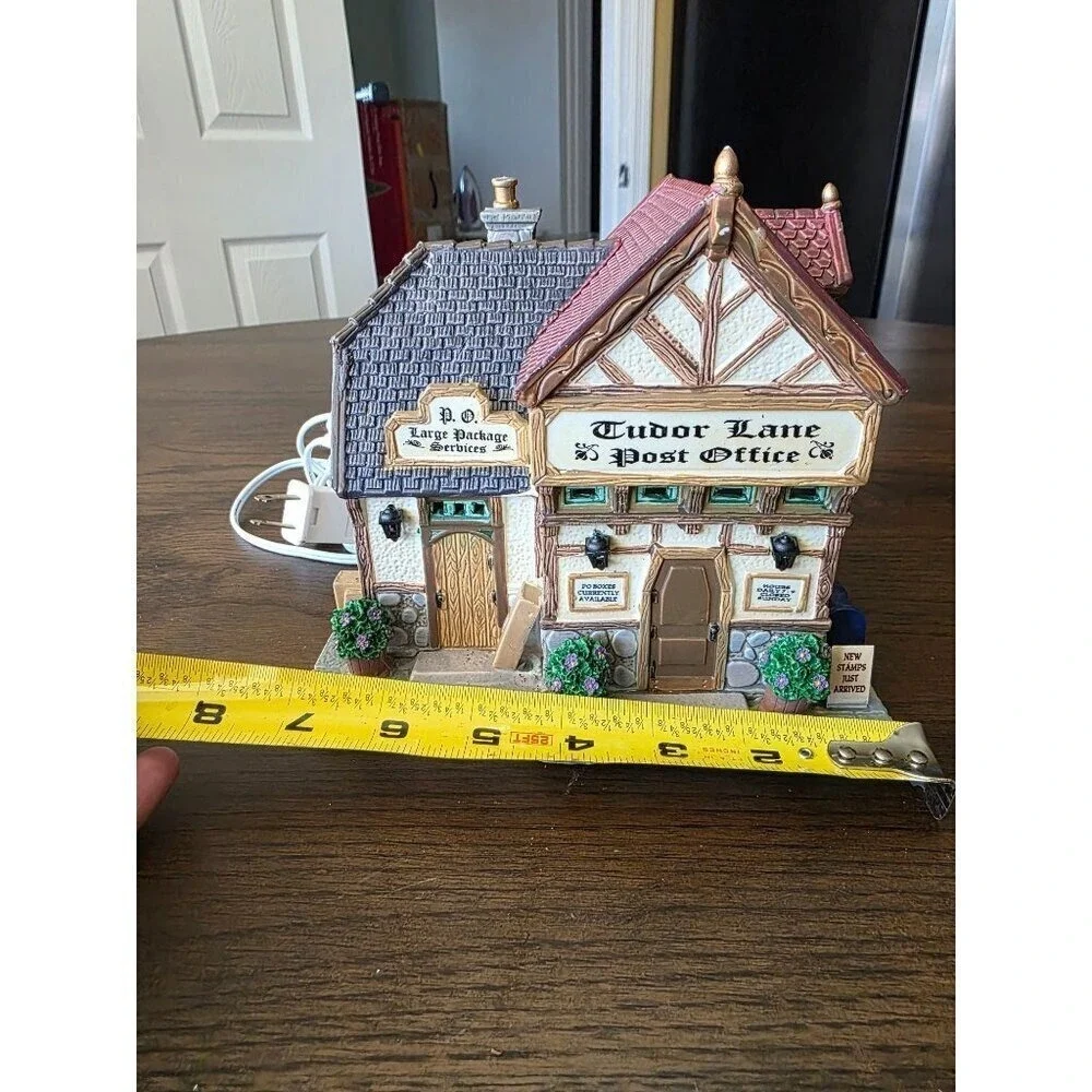 Lemax 2013 Tudor Lane Post Office Caddington Village #35519 Stamps Mail Box Rare